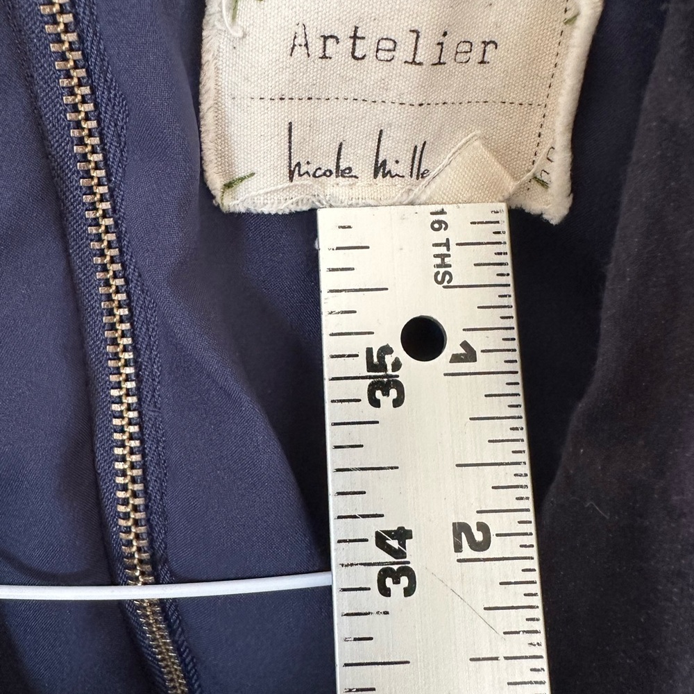 Artelier Nicole Miller Chic Navy Sleeveless Top - Picture 3 of 4